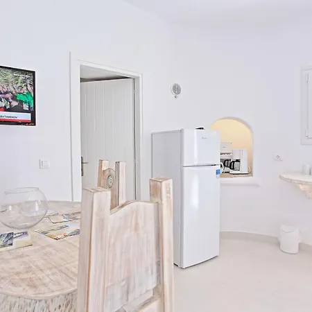 Eleftheria Apartment Ano Meria